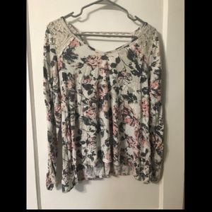 Floral Longsleeve T-shirt
